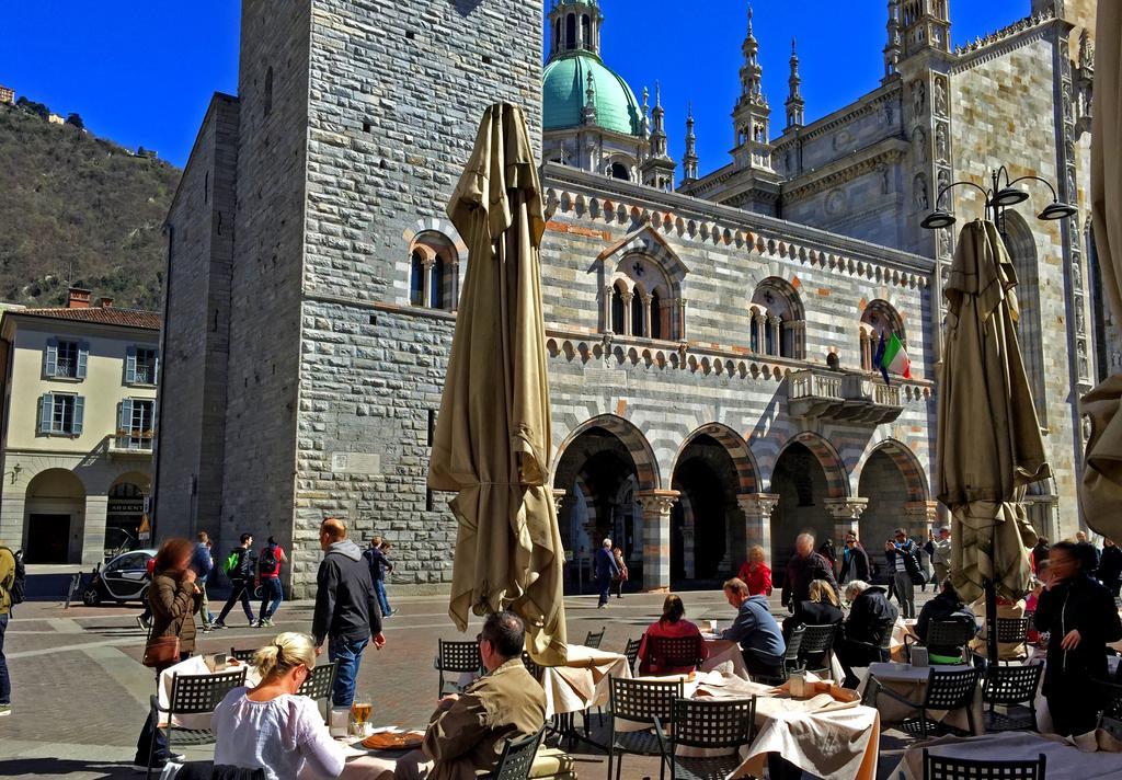 Ferienwohnung Piazza Duomo Amazing Como Exterior foto