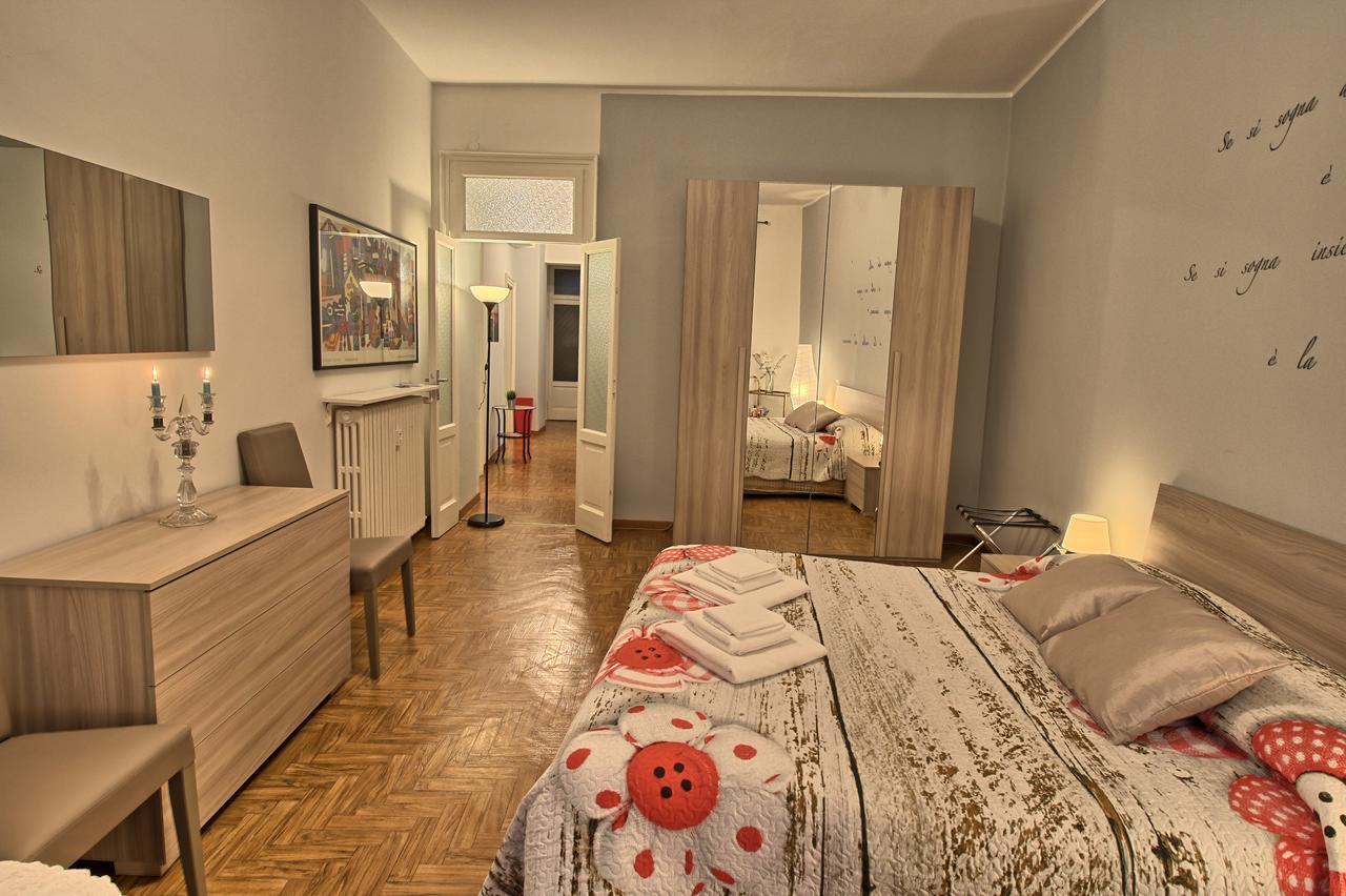 Ferienwohnung Piazza Duomo Amazing Como Exterior foto